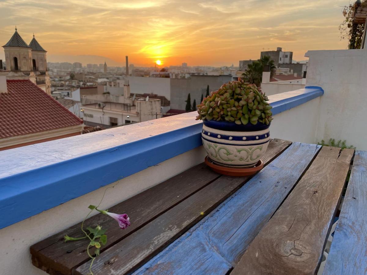 Charming Home With Private Terrace,Heart Of マラガ エクステリア 写真