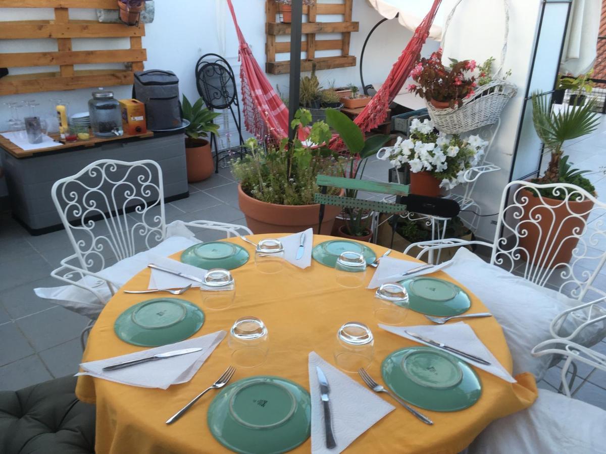 Charming Home With Private Terrace,Heart Of マラガ エクステリア 写真